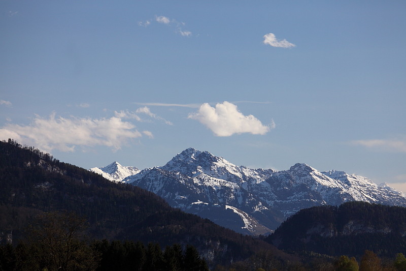 Ins Land schauen im April 6